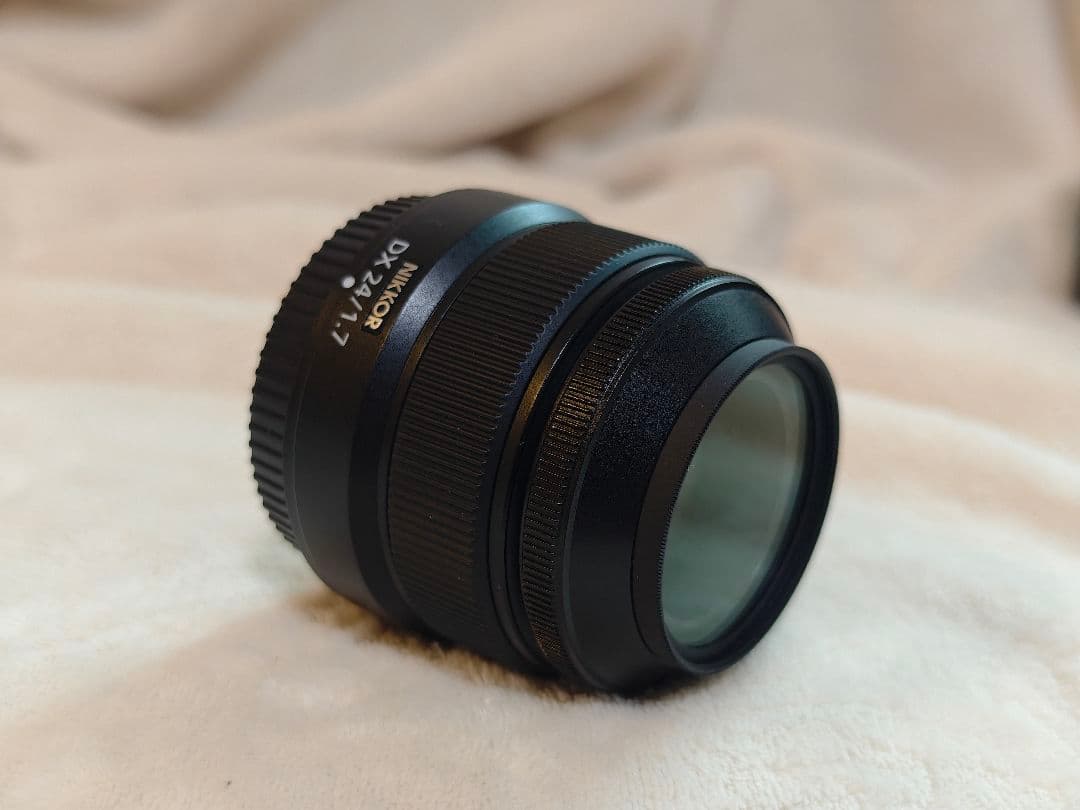 NIKKOR Z DX 24mm f/1.7 レンズ