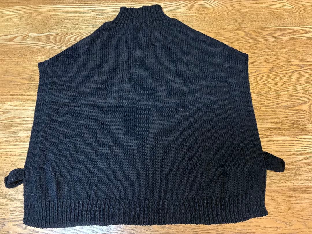 utilite ペルーニットベスト　ブラック