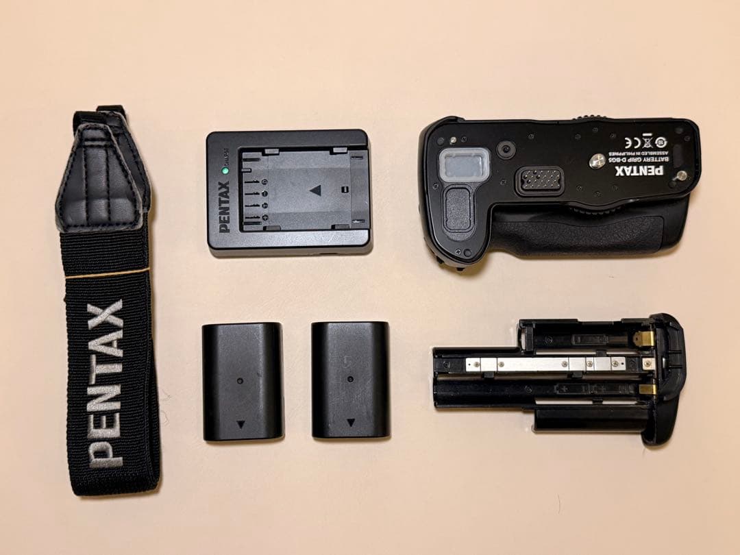 【月末特別セール】 PENTAX K-3 ボディ＋縦位置グリップ