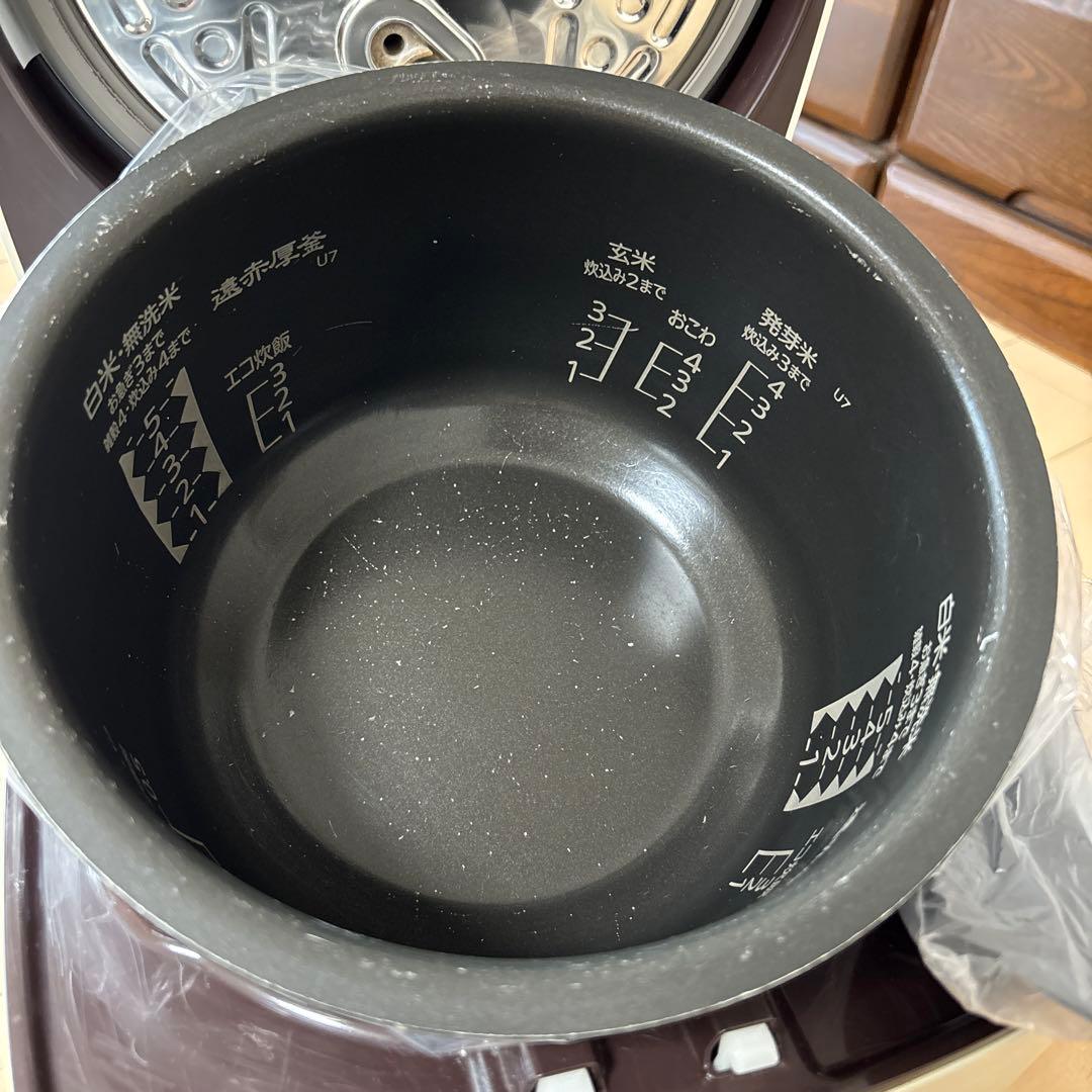 三菱 NJ-UA107 炊飯器 ホワイト