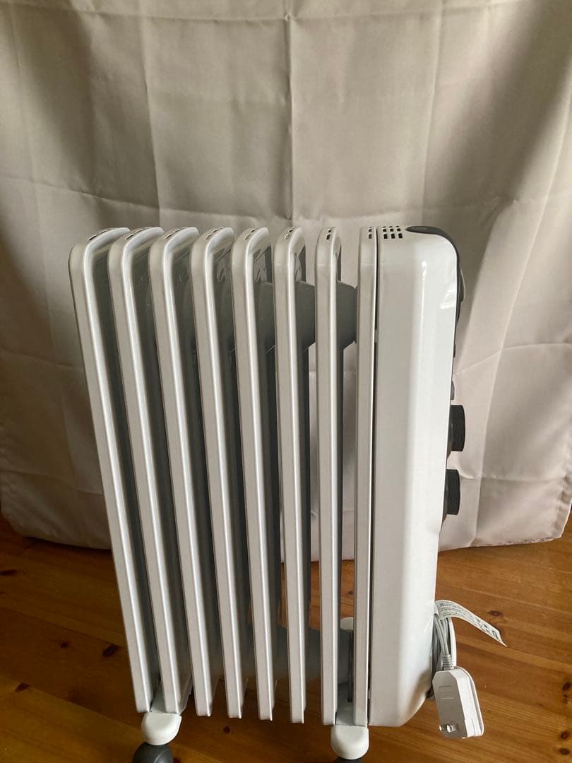 <送料無料> DeLonghi アミカルド オイルヒーター