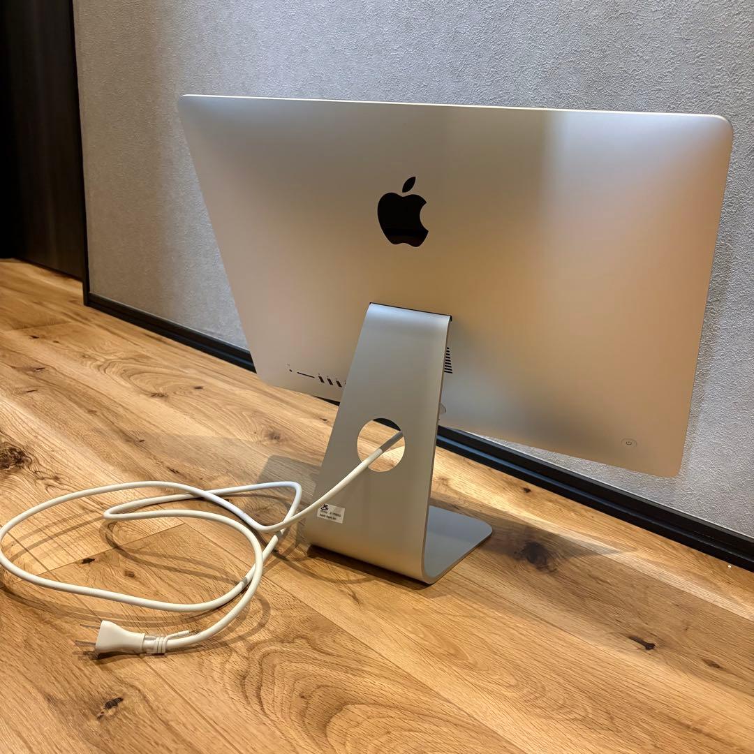 Apple iMac Retina 4K 21.5インチ　箱付き