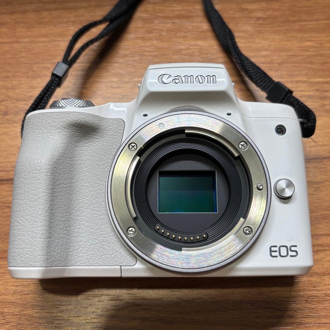 Canon EOS Kiss M ダブルレンズ＋アクセサリー