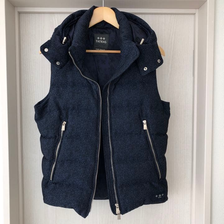 タトラスダウンベスト　TATRAS ダウンEXCLUSIVE別注