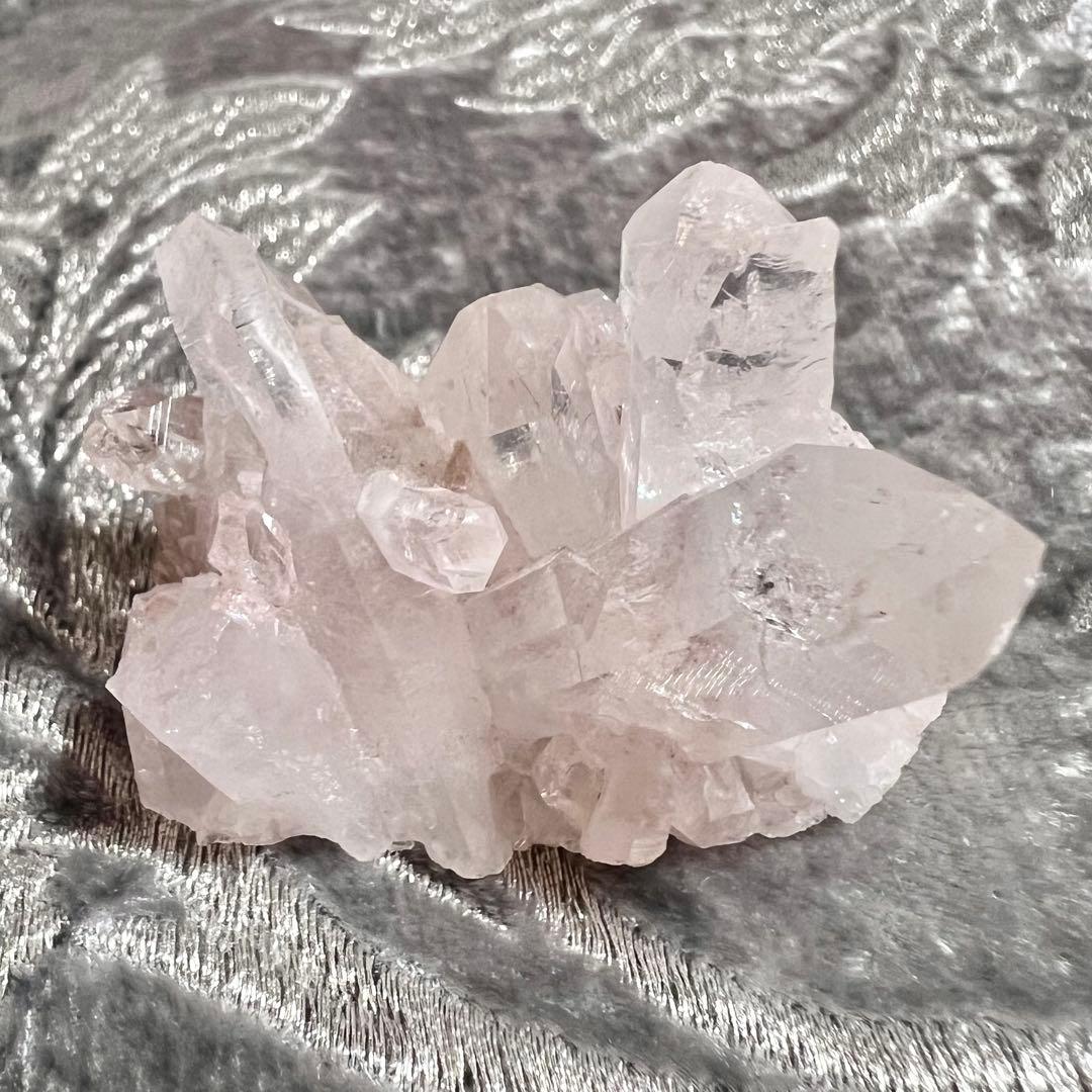 ピンクレムリアンクォーツクラスター