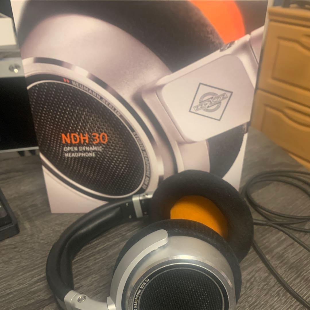 Neumann NDH30 開放型モニターヘッドホン