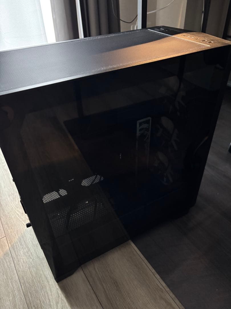 D*E様 MSI GUNGNIR 300R ブラック