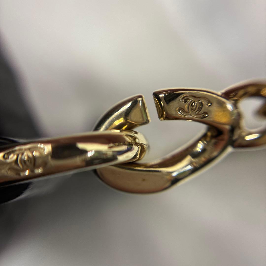 CHANEL シャネル マトラッセ iPhoneケース 6.1インチ相当