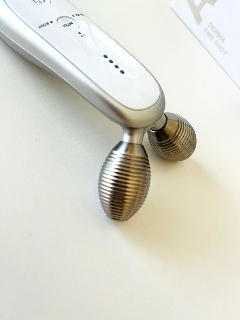 メディキューブ AGE-R ダーマEMSショットスタンド付