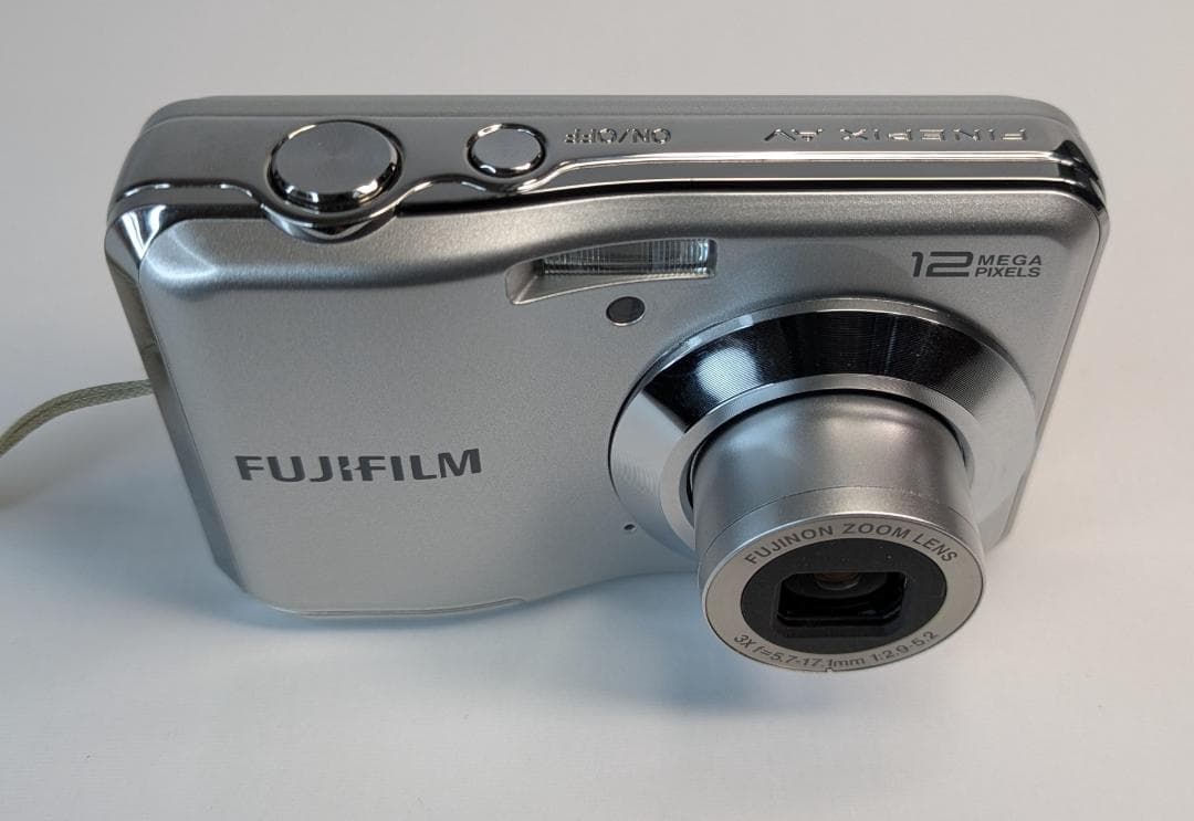 美品 FUJIFILM FinePix AV100 コンパクトデジタルカメラ