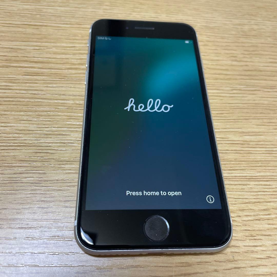美品 iPhone SE MHGQ3J 64GB ホワイト