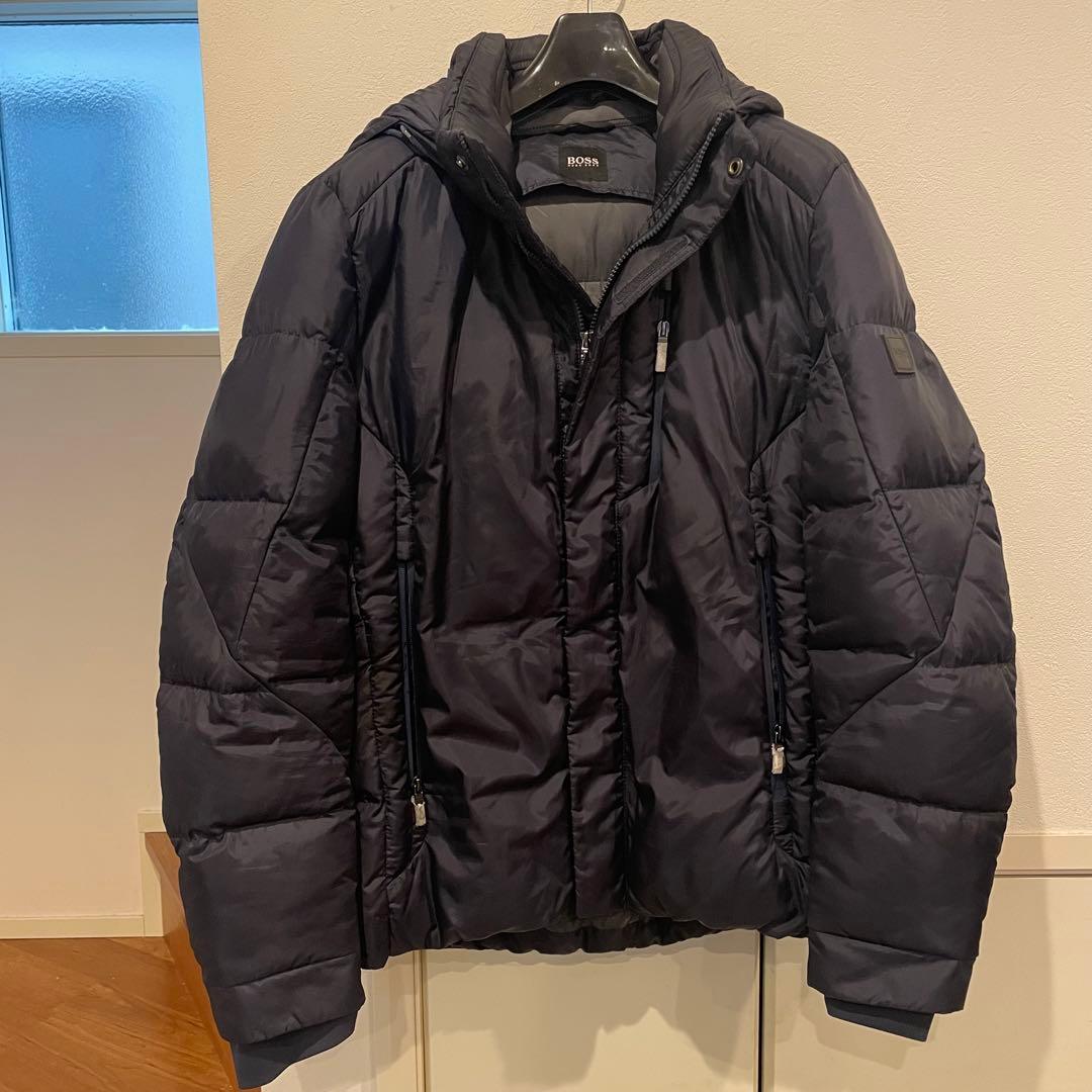 HUGO BOSS 中綿ジャケット　スタンドカラー　メタルプレート　アウター