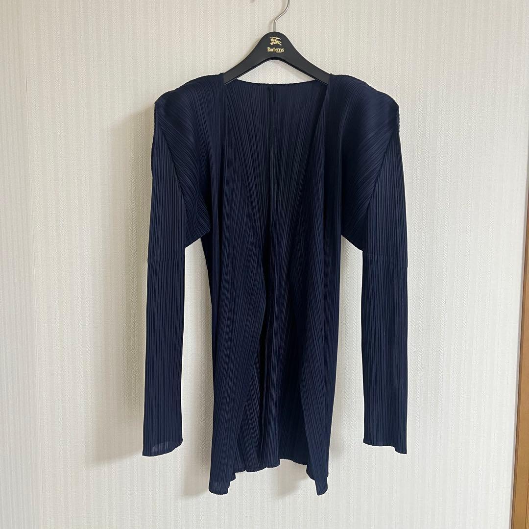PLEATSPLEASE イッセイミヤケ　カーディガン　ネイビー　3