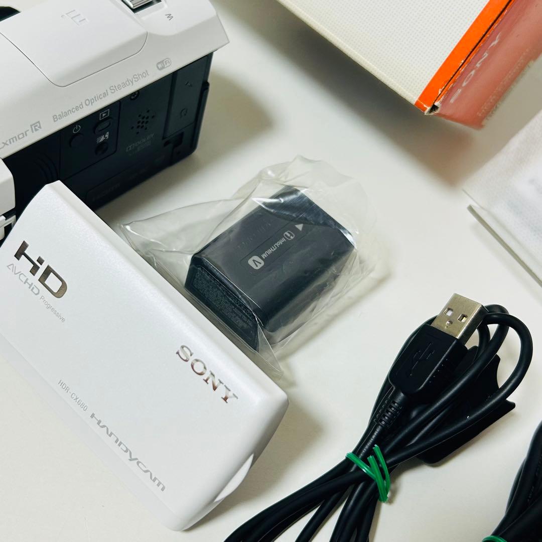 【未使用級】SONY HDR-CX680 ビデオカメラ ホワイト 別途購入品あり