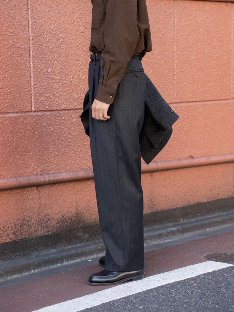 Cornier コルニエ　ウールストライプワイドスラックス