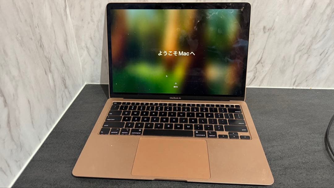 MacBook本体 MacBook Air Retina 13in 2020 8GB 256GB