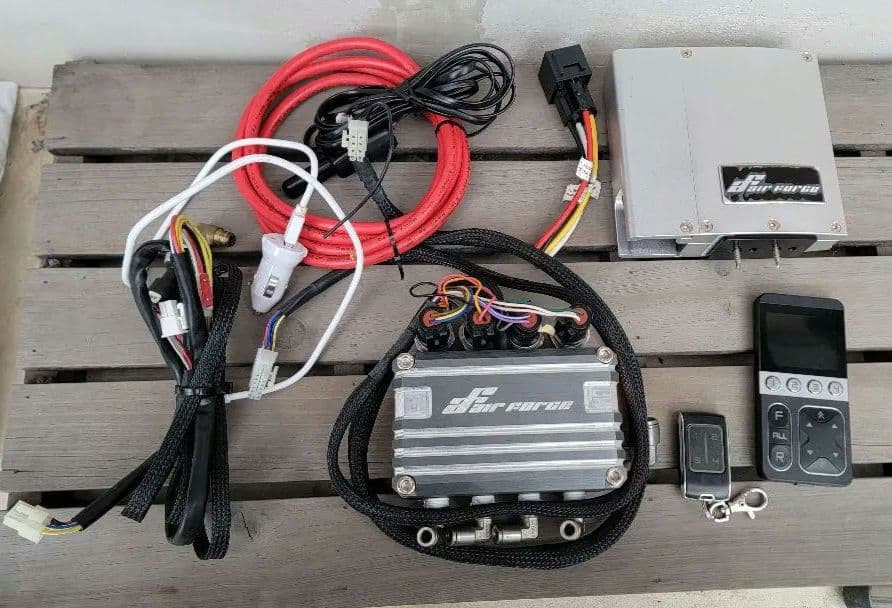 美品　エアフォース　エアサス　サスペンション　 スーパーパフォーマンスキット