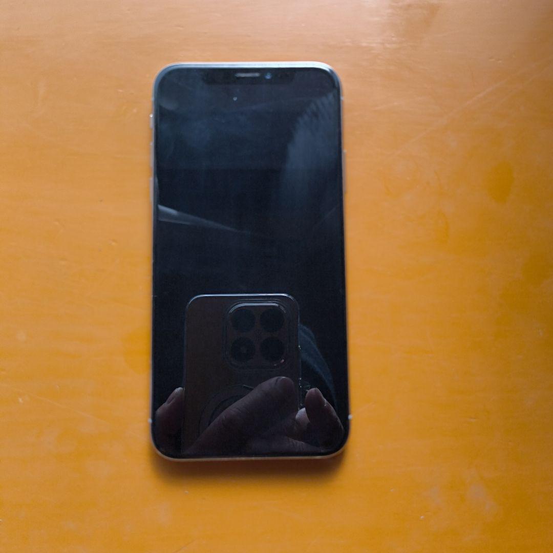 Apple iPhone X ホワイト