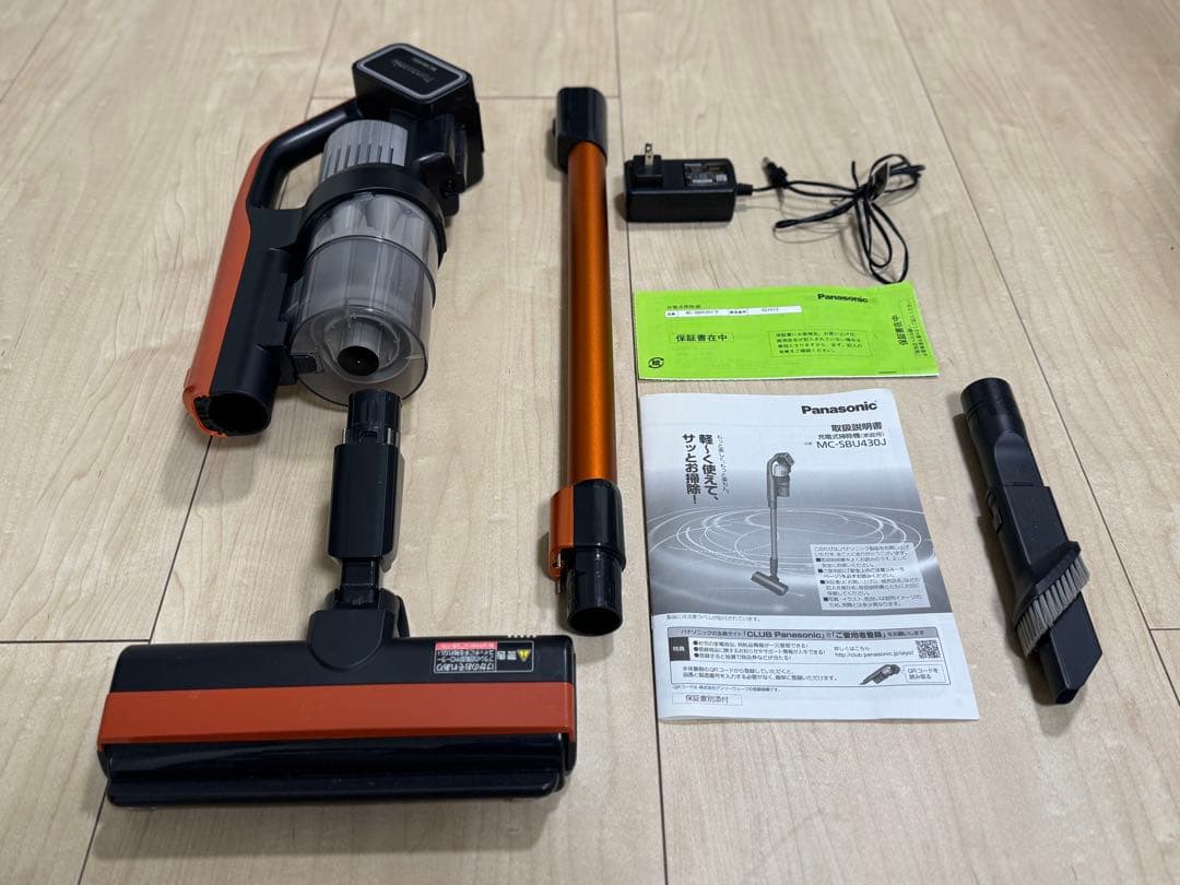 Panasonic コードレススティック掃除機 オレンジ MC-SBU430J
