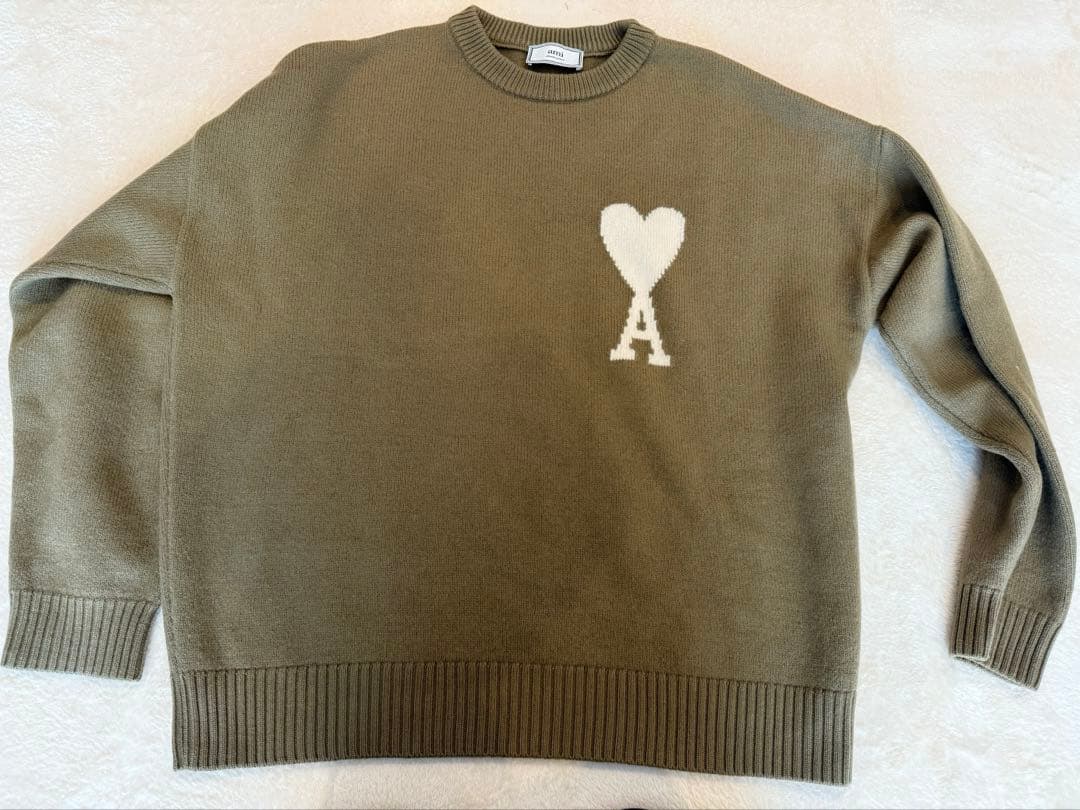 やまAMI PARIS アミパリス ハートロゴニット セーター