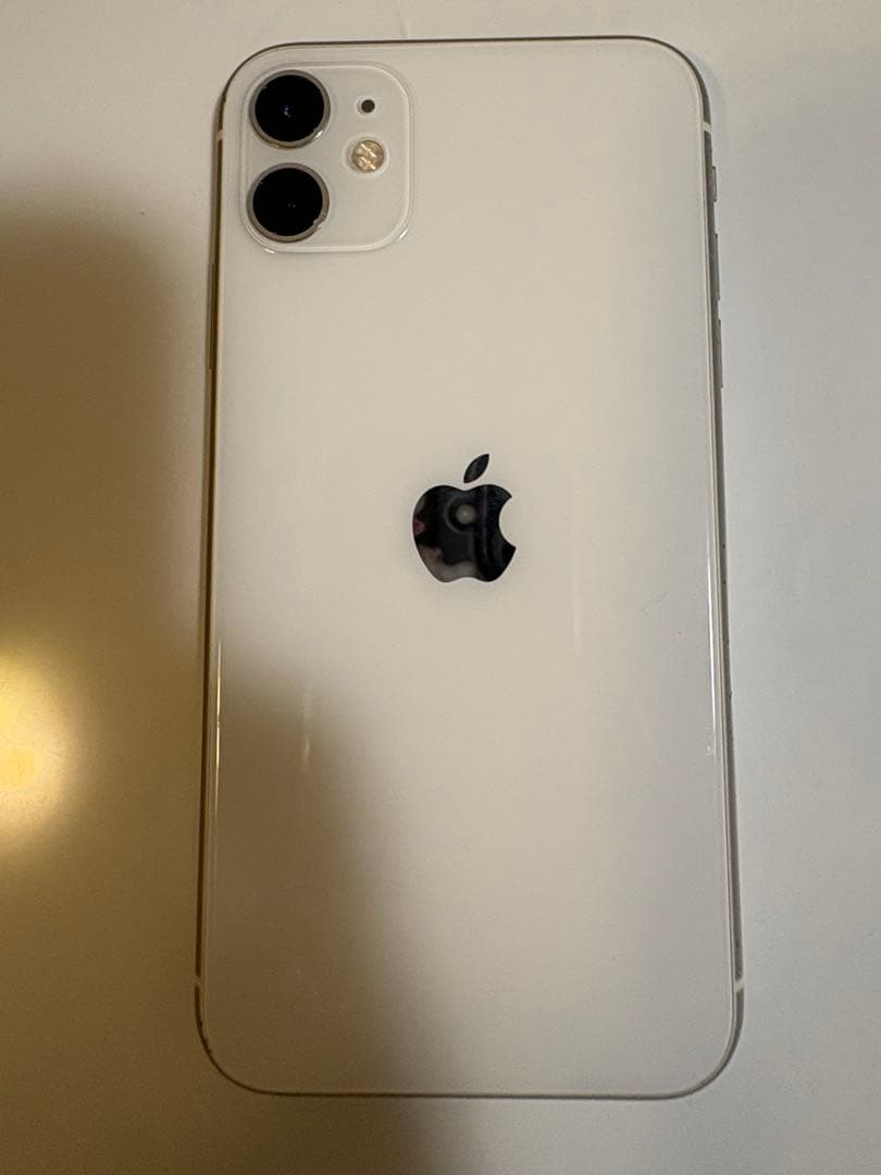 iPhone11 128GB SIMフリー　充電最大容量82%