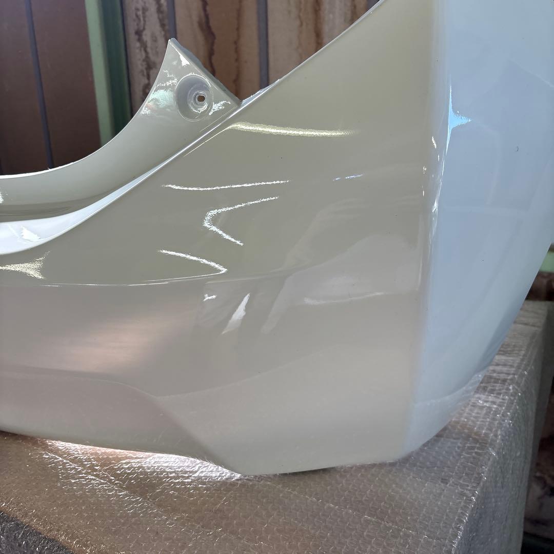 (96)NHP10 アクア社外リアバンパーフェイス※前期/中期