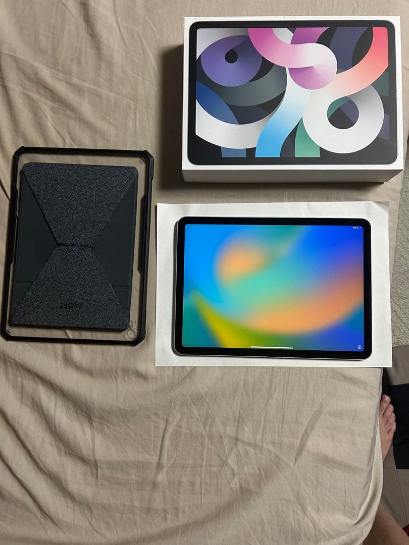 Apple iPad Air 4 シルバー （動作不良あり）