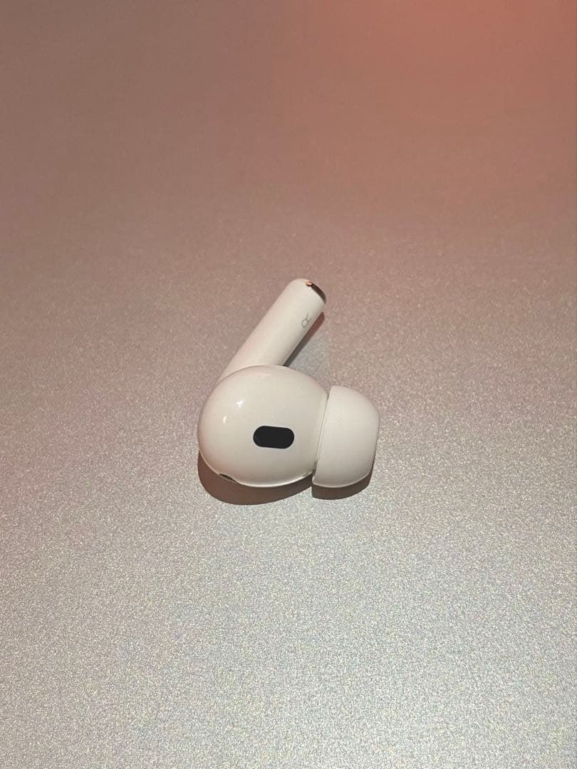 AirPods Pro 2 右耳のみ　R片耳　イヤホン　A2698