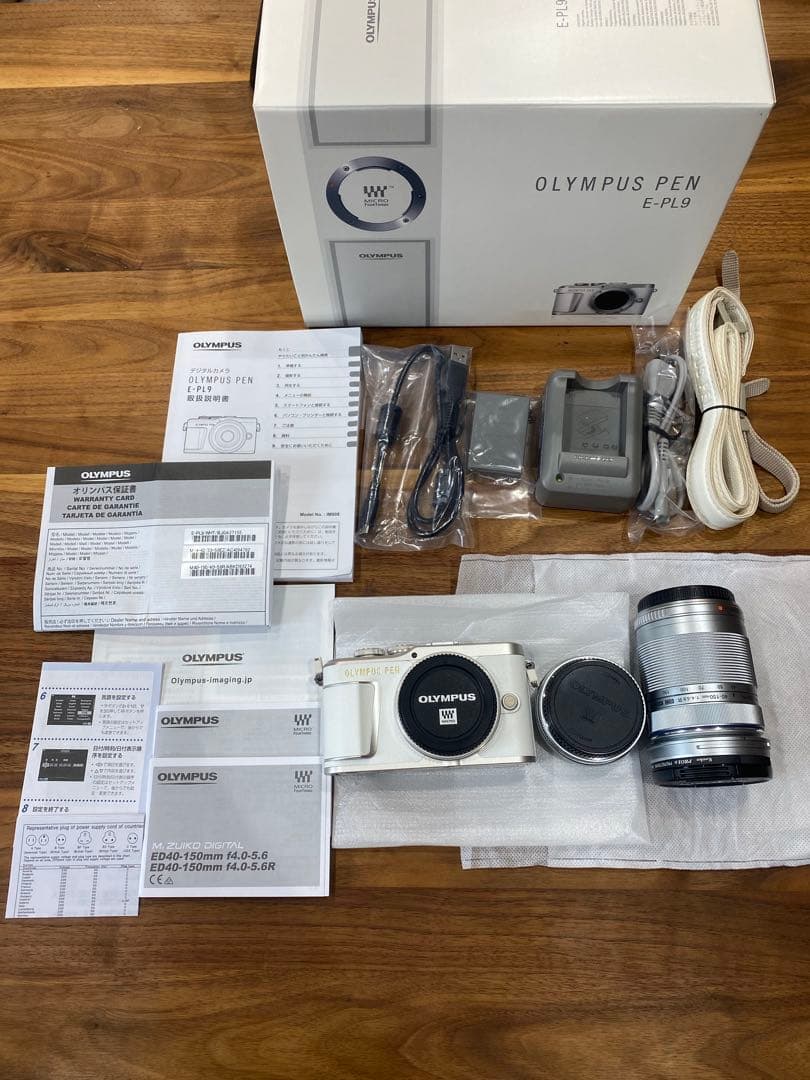 【超美品】OLYMPUS PEN E-PL9 EZダブルズームキット