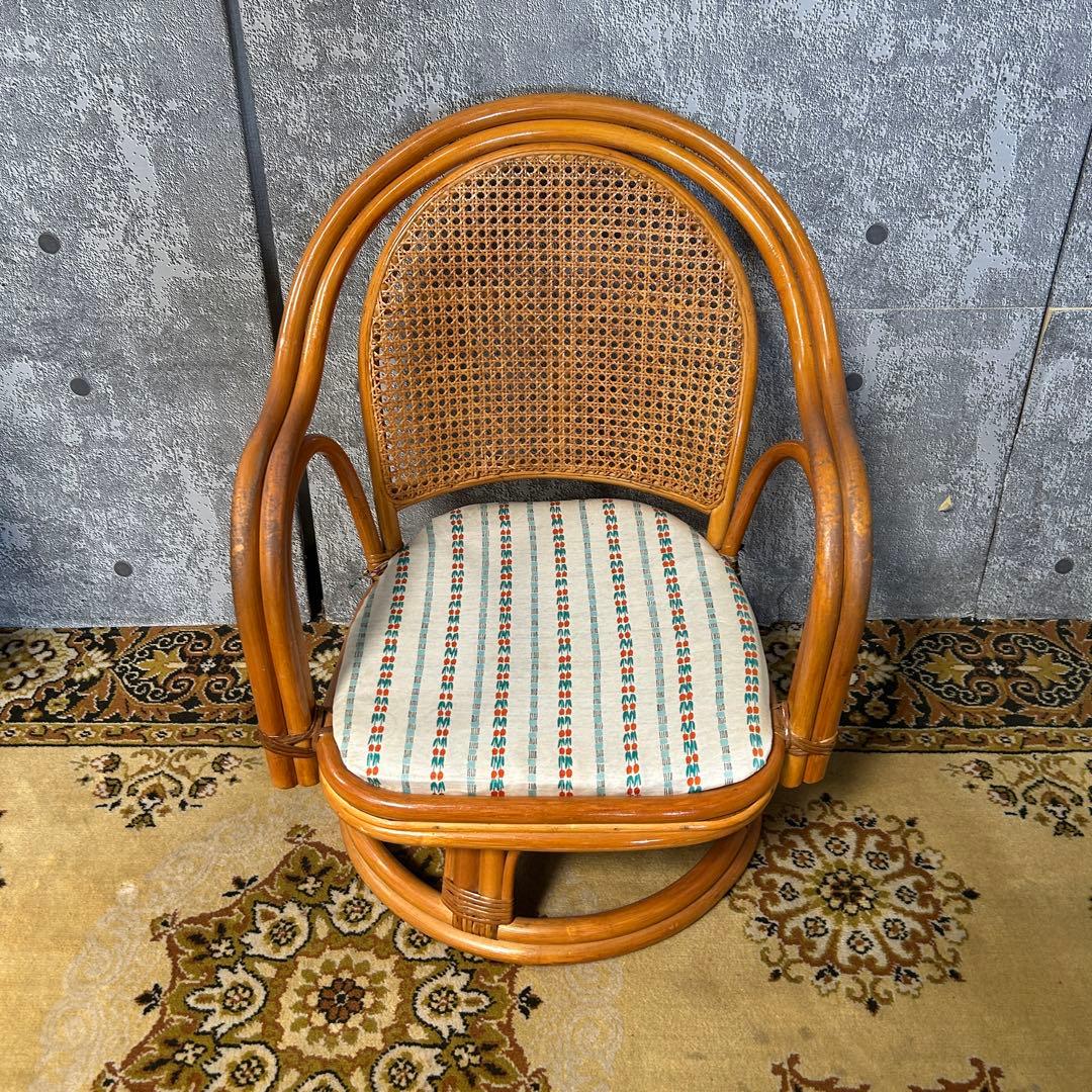 ꧁籐家具꧂回転式ラタン高座椅子&ガラステーブルセット アーム チェア クッション