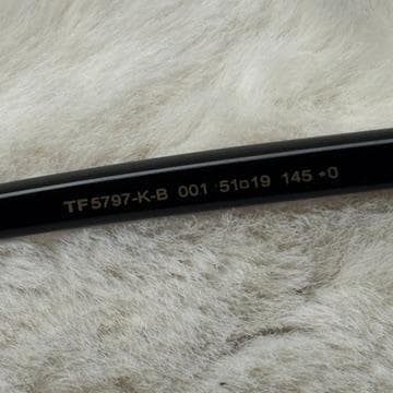 美品　TOM FORD トムフォード TF5797　アジアンフィット　ケース付
