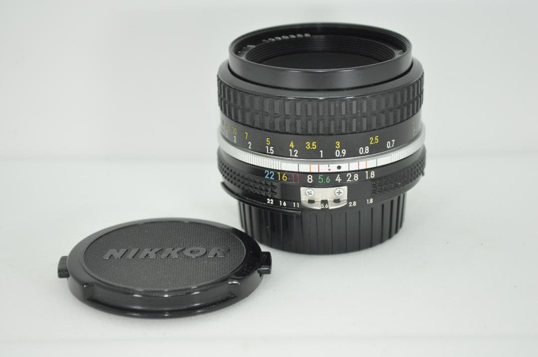 極美品　Nikon ニコン Ai NIKKOR 50mm F1.8単焦点レンズ