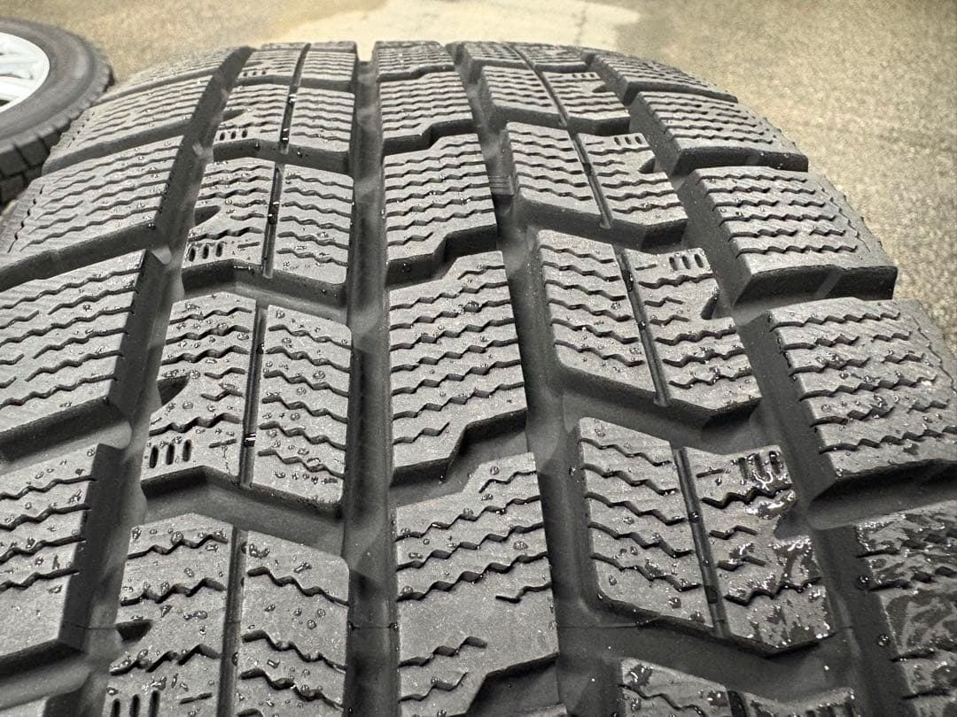 スタッドレスタイヤホイール 4本セット 205/60R16