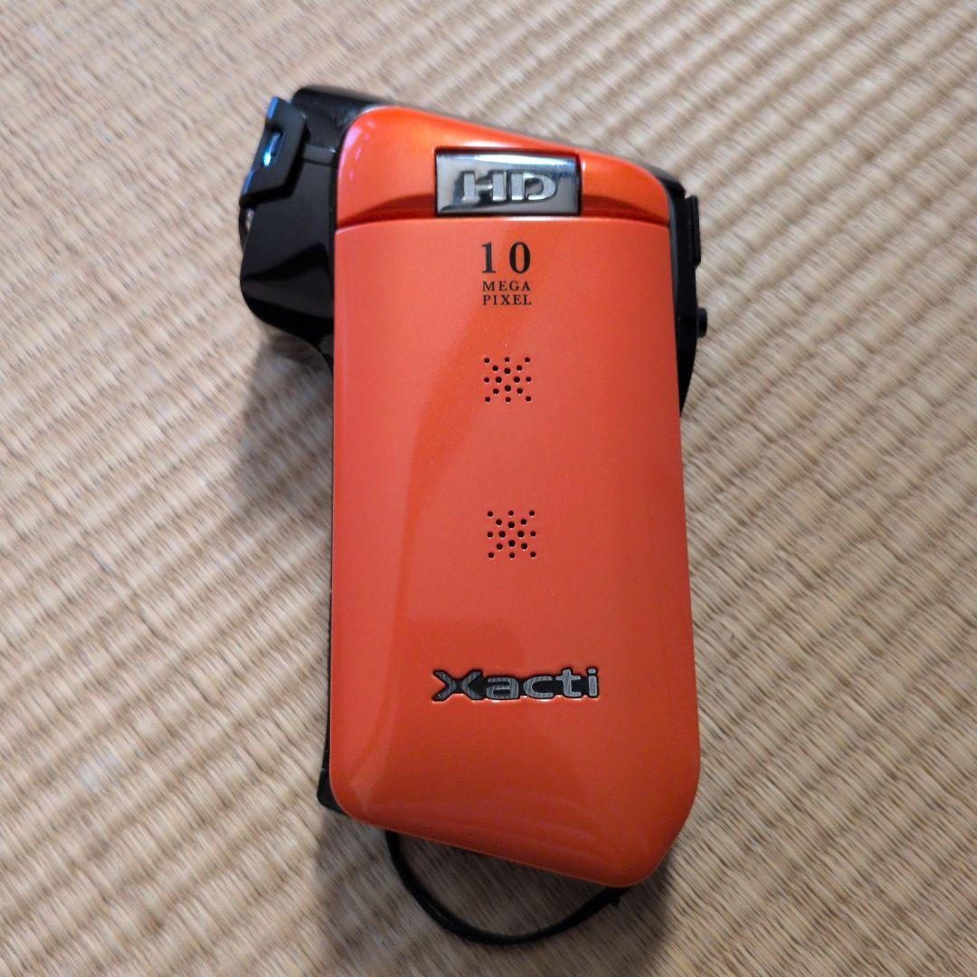 Sanyo Xacti DMX-CG11 オレンジ