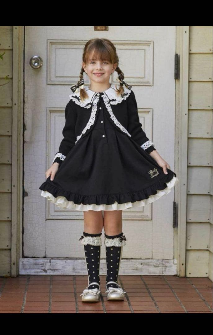 Shirley Temple 黒いフリル付きドレス 120cm