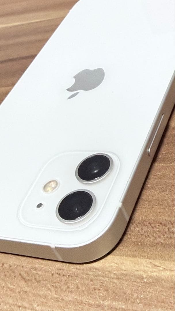 iPhone 12 ホワイト 美品 64GB おまけ多数