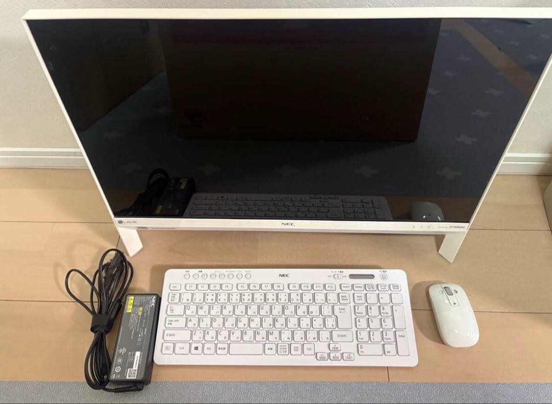 NEC パソコン LAVIE デスクトップ 大画面 一体型 23.8インチ