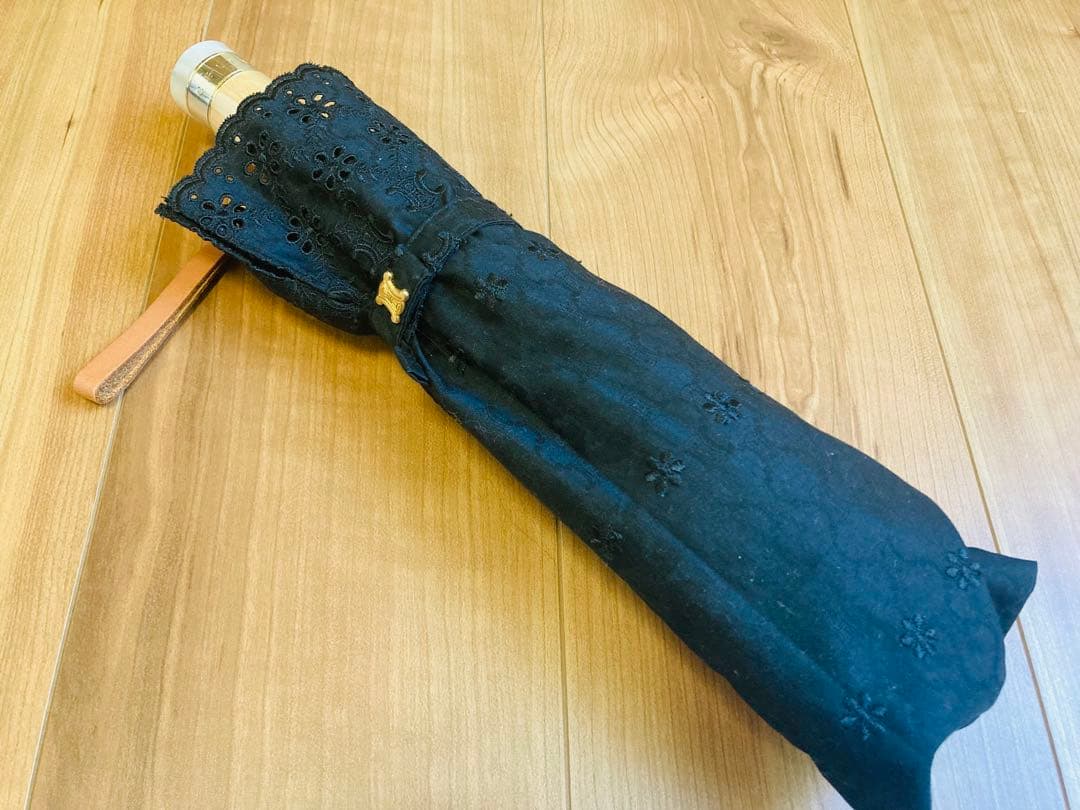 未使用　CELINE セリーヌ　マカダム総柄　日傘　ブラック