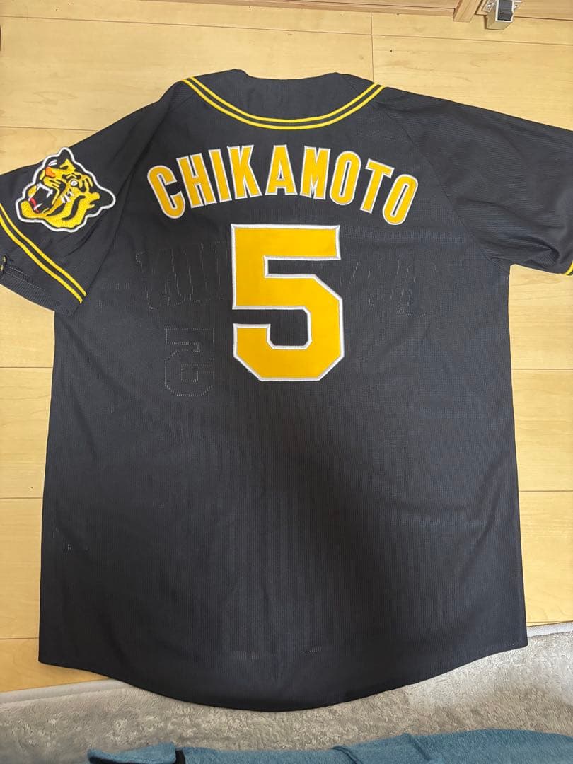 阪神タイガース 近本光司 ユニフォーム ビジター L ブラック
