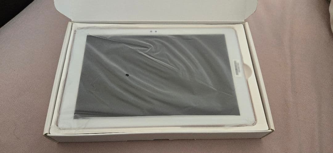 未使用 Qua tab PZ タブレット