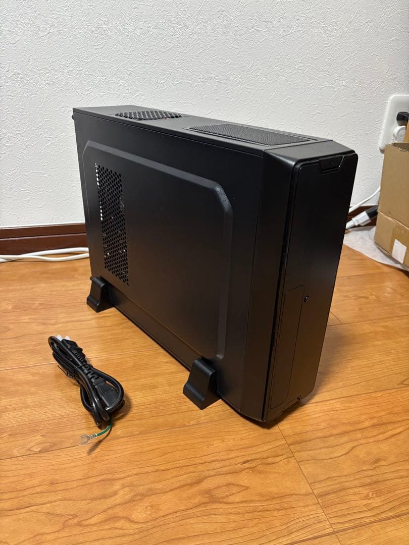 自作スリムPC i7-7700 16GB DDR4 SSD DVDマルチ