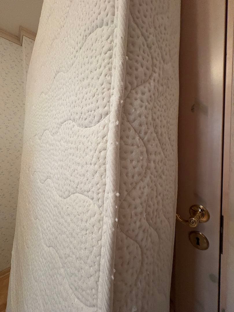 【送料無料】NELLマットレス　セミダブル初期型