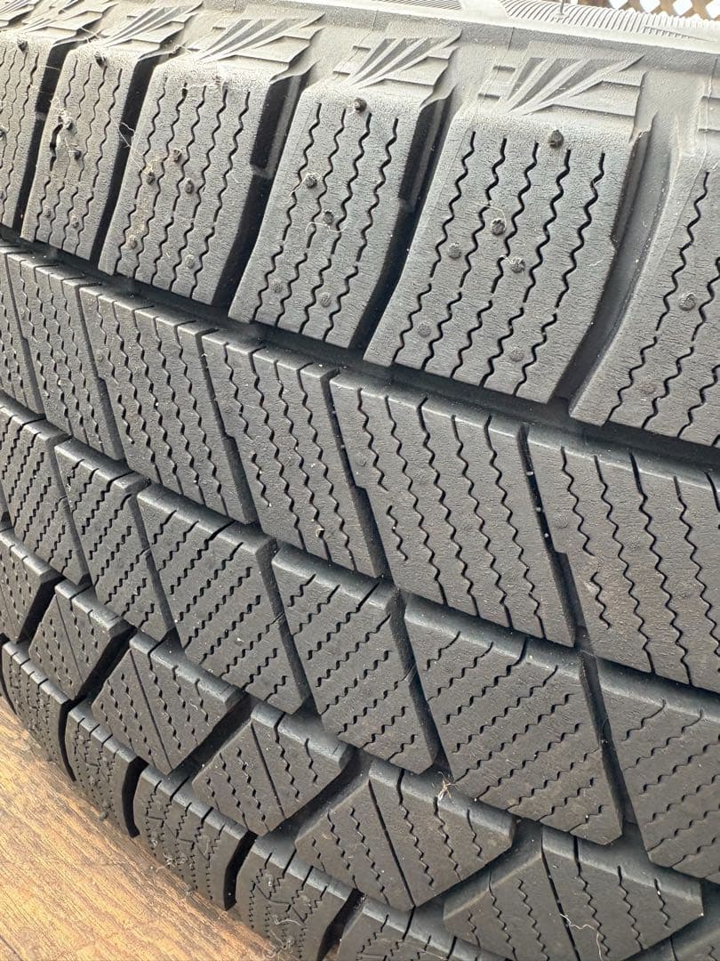 ヤリスクロス 18インチ純正ホイール スタッドレスタイヤ