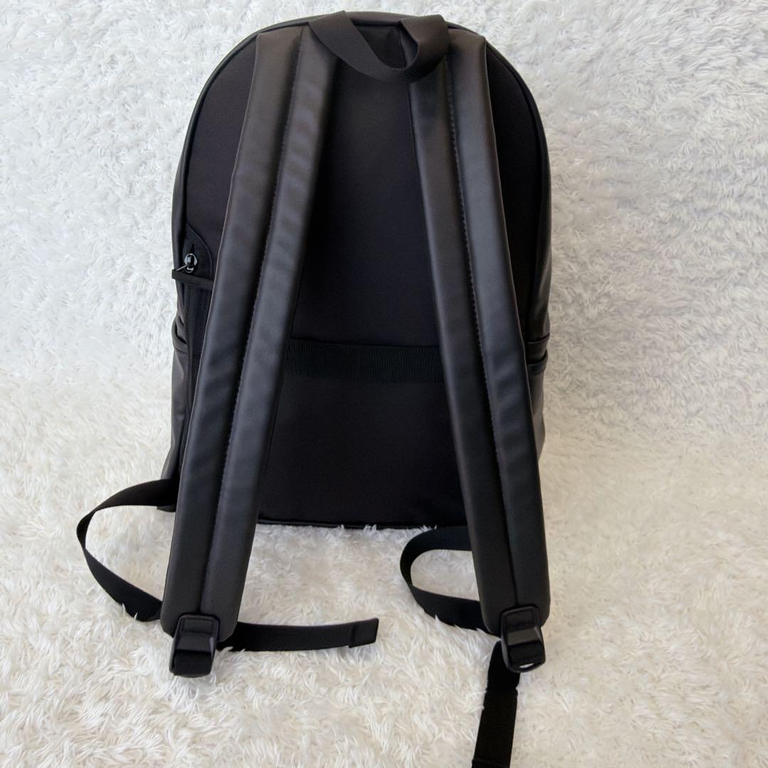 極美品 無印良品 植物由来の原料を使ったリュックサック 20Lフェイクレザー