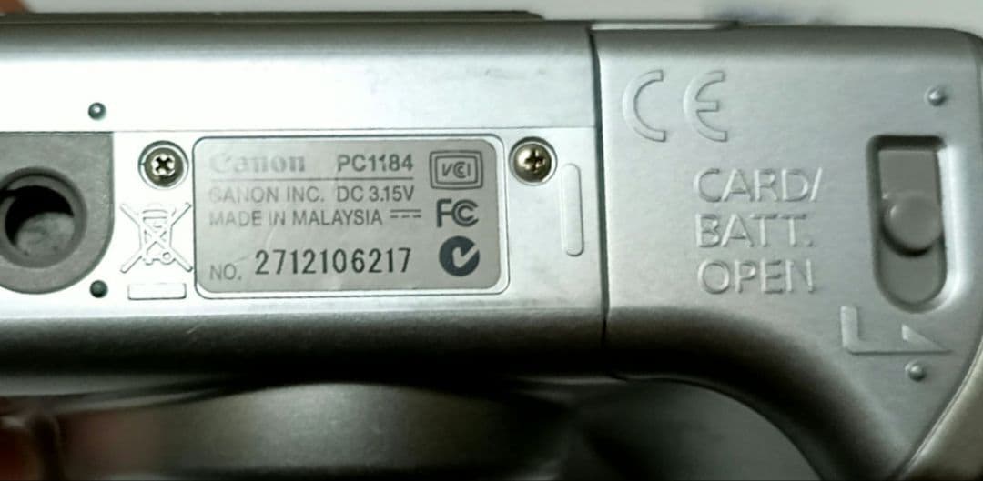 【ジャンク品】Canon PowerShot A530 デジタルカメラ