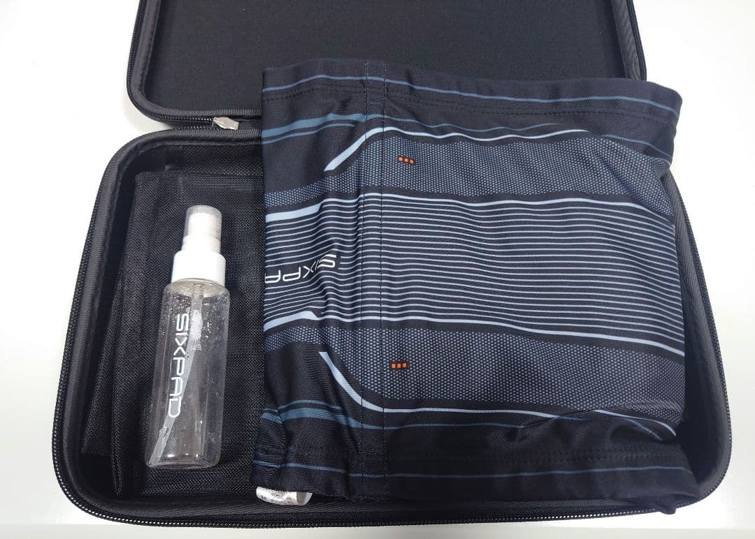 【美品】Ｌサイズ　シックスパッド　パワースーツ　コアベルト　SIXPAD　正規品