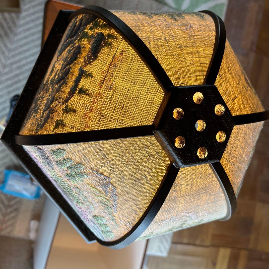 戸塚刺繍　和風風景画ランプ