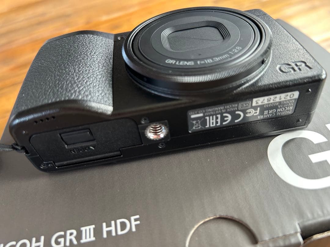 2025年8月購入　RICOH GR III HDFモデル