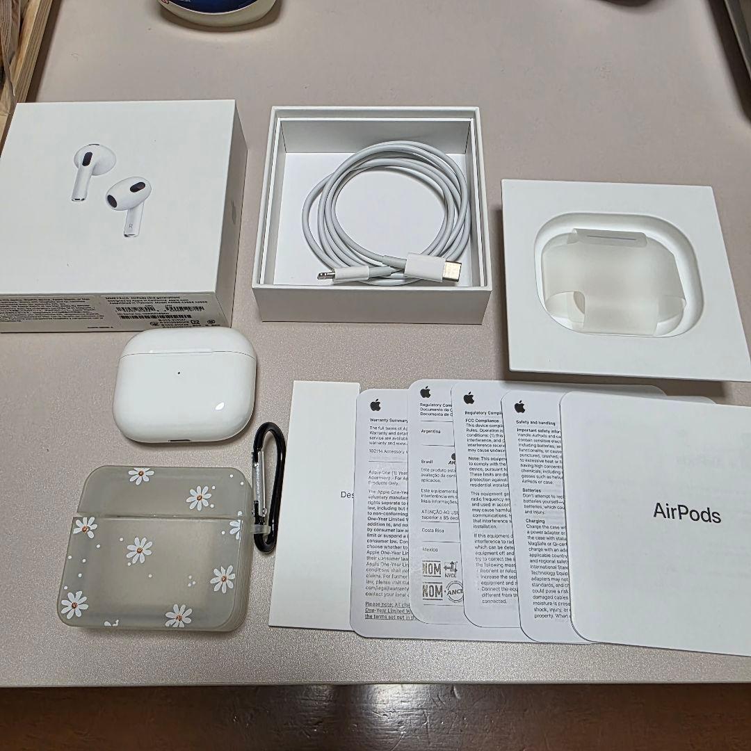 Apple AirPods 第3世代 MME73J/A 箱付き ケース付き