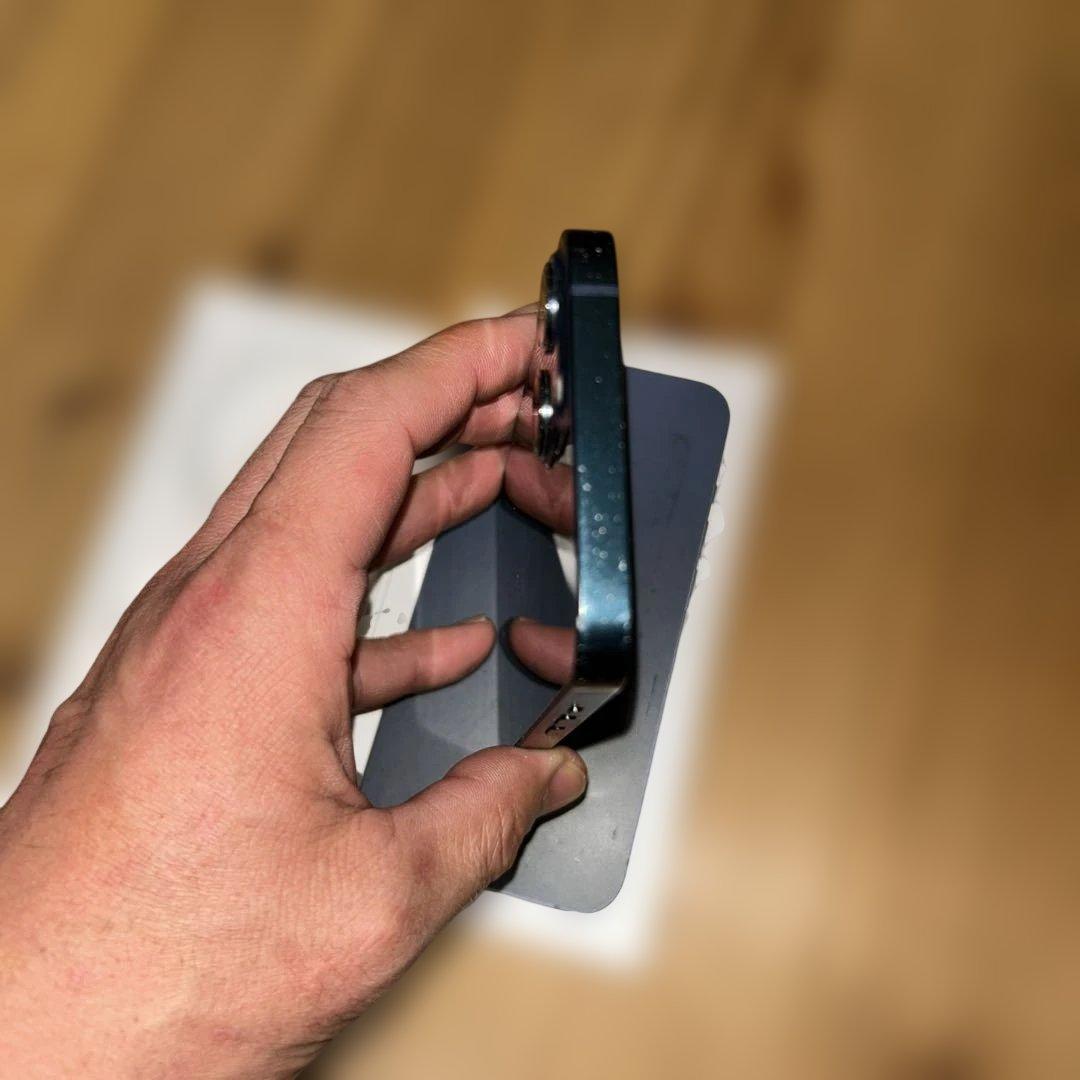 Apple iPhone 13 ミッドナイト 中古